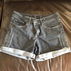 Prana Jean shorts with tribal side pattern